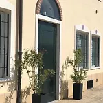 Shopping Outlet דירה נובי ליגורה