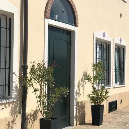 Shopping Outlet Apartment Novi Ligure