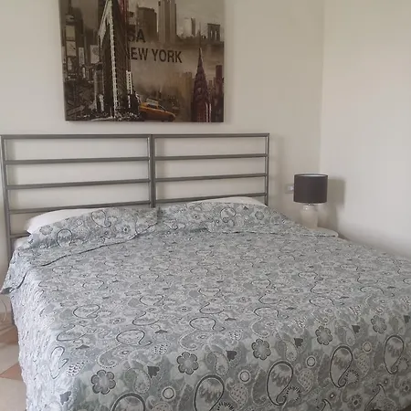 Shopping Outlet Apartment