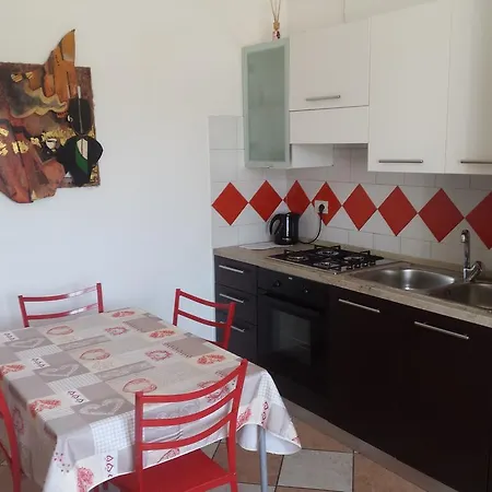 Shopping Outlet Apartment *