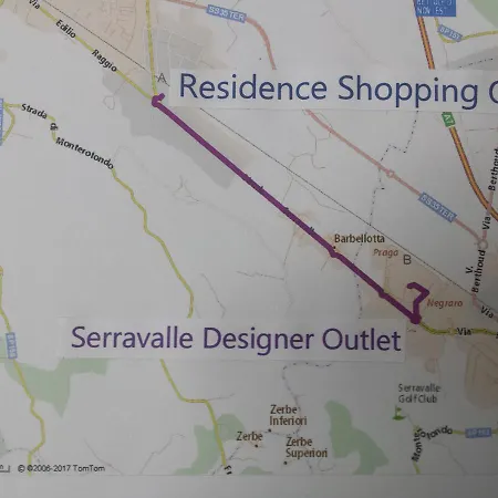 Shopping Outlet アパート ノーヴィ・リーグレ