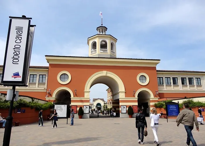 Shopping Outlet Апартаменты